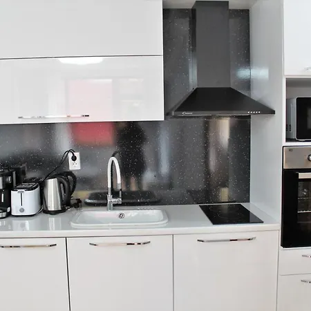 Pm Services Sequoia *